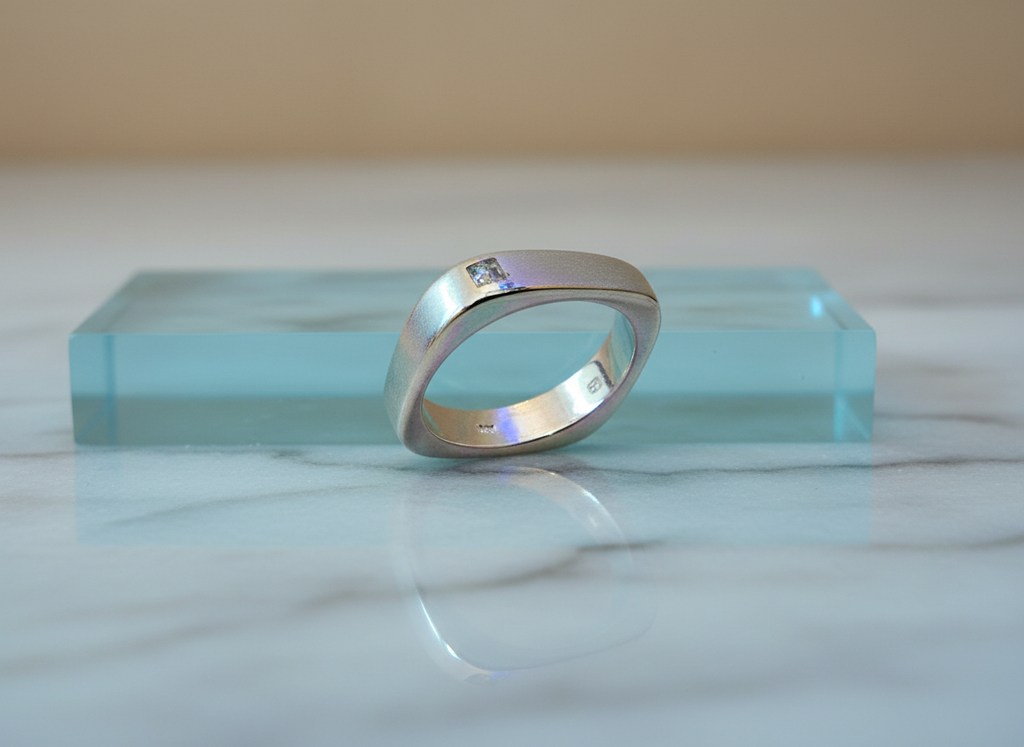 Quadratischer Ring aus 925er Sterlingsilber